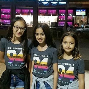 Meet your Posher, Elisha